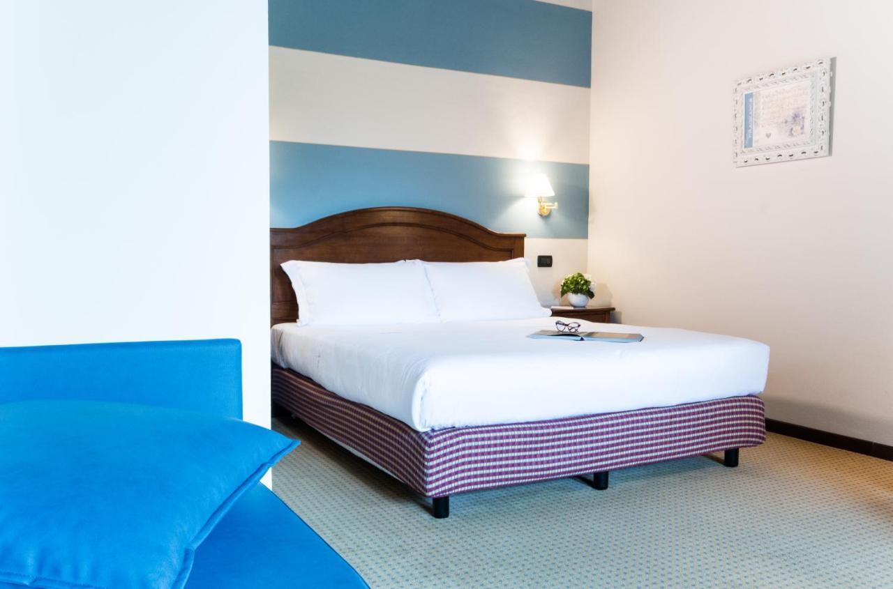 Relais Santo Stefano Hotel Sandigliano Exterior photo