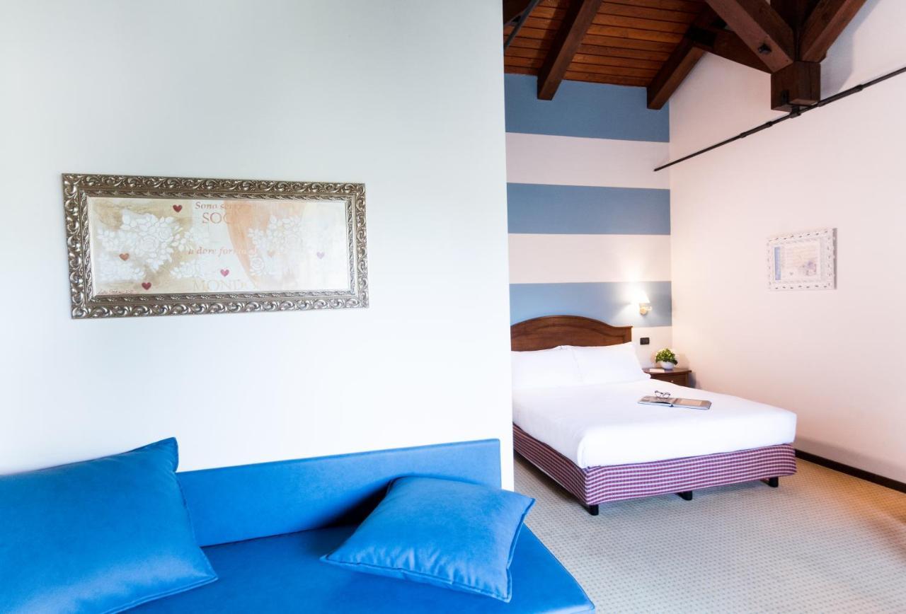 Relais Santo Stefano Hotel Sandigliano Exterior photo