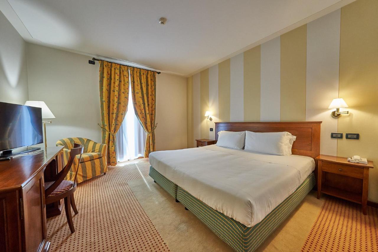 Relais Santo Stefano Hotel Sandigliano Exterior photo