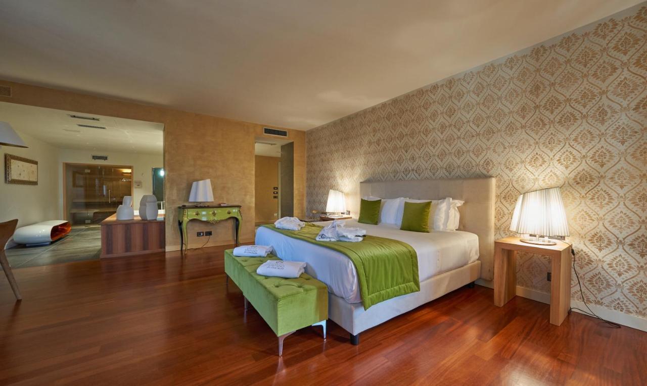 Relais Santo Stefano Hotel Sandigliano Exterior photo