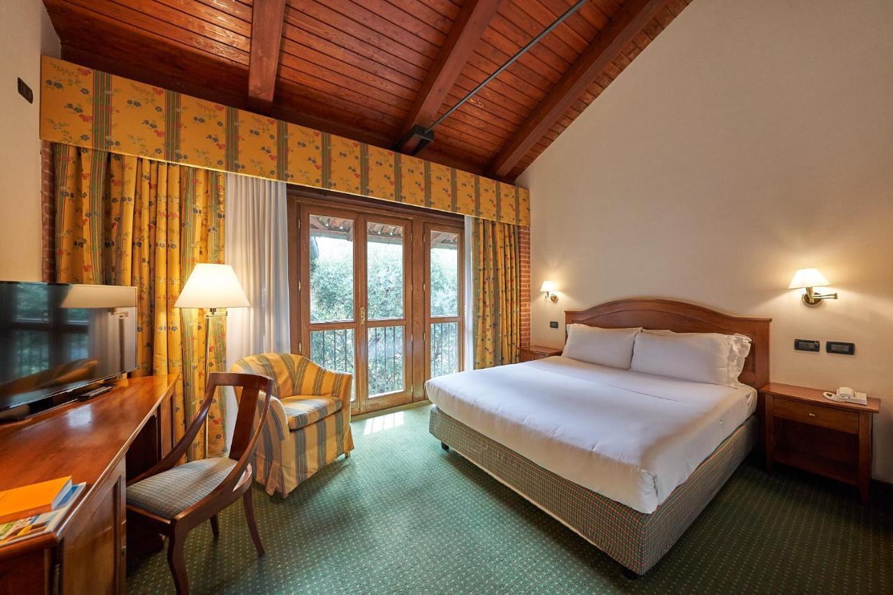 Relais Santo Stefano Hotel Sandigliano Exterior photo