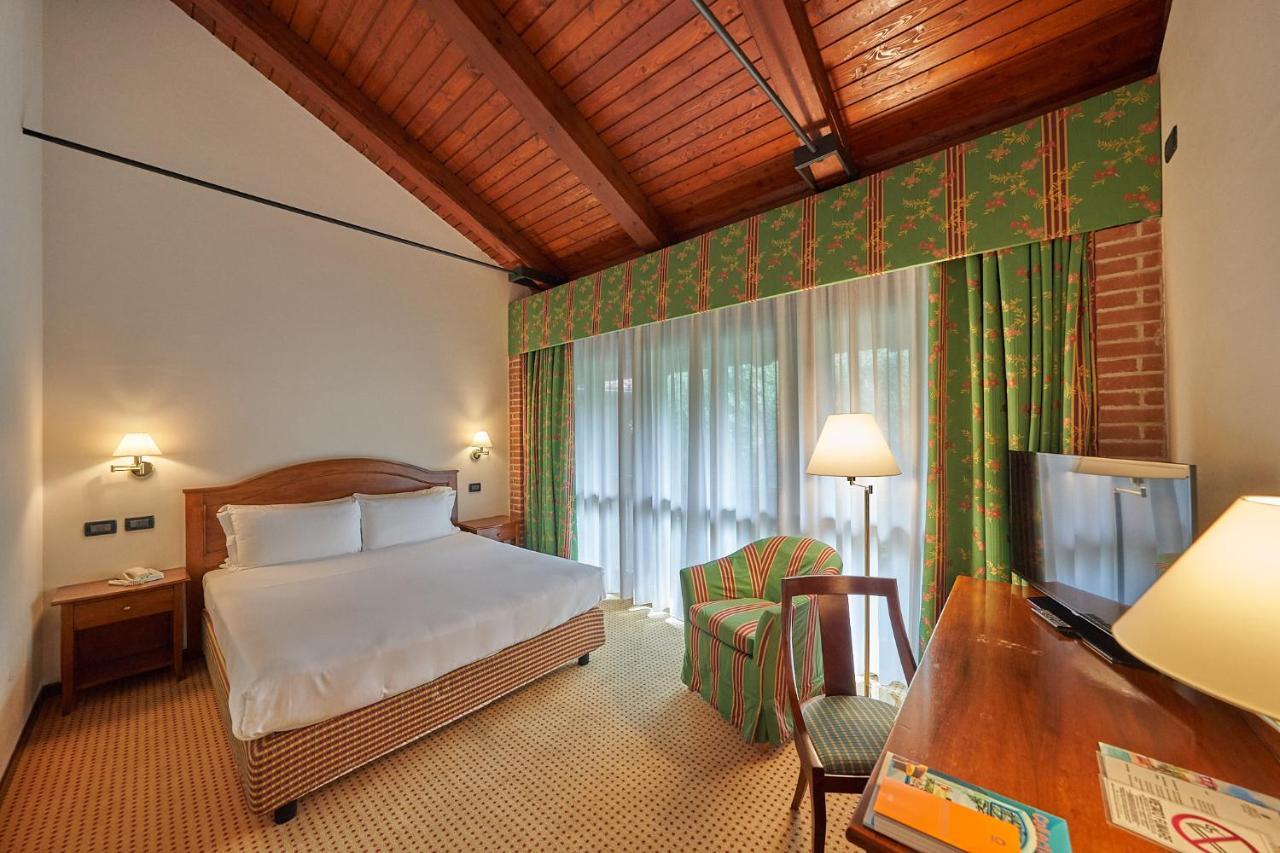 Relais Santo Stefano Hotel Sandigliano Exterior photo